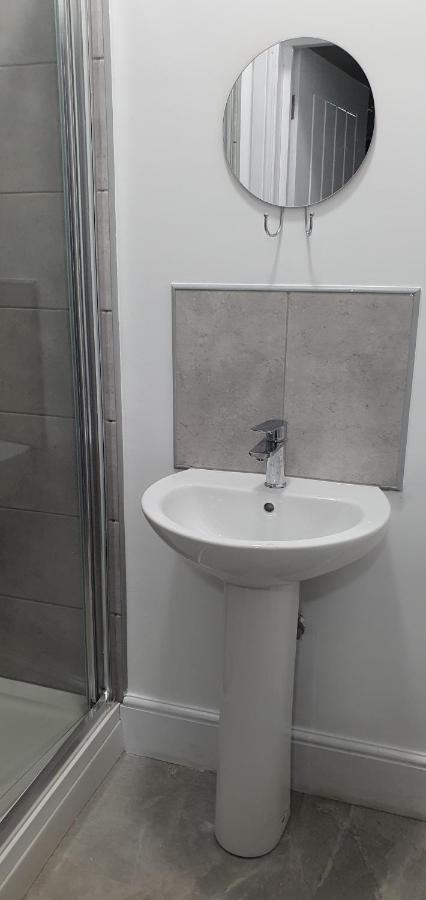Coventry Elite House Aparthotel Екстериор снимка
