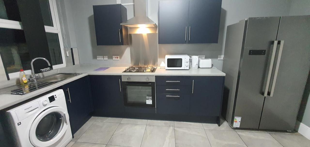 Coventry Elite House Aparthotel Екстериор снимка