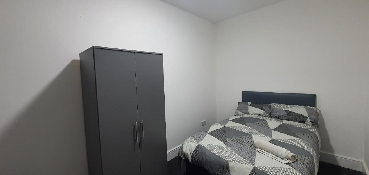 Coventry Elite House Aparthotel Екстериор снимка